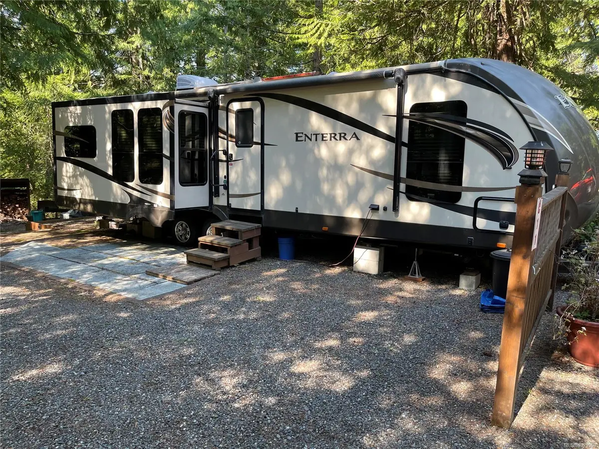 2650 Turnbull Rd # 11, Qualicum Beach BC V0R 1G0