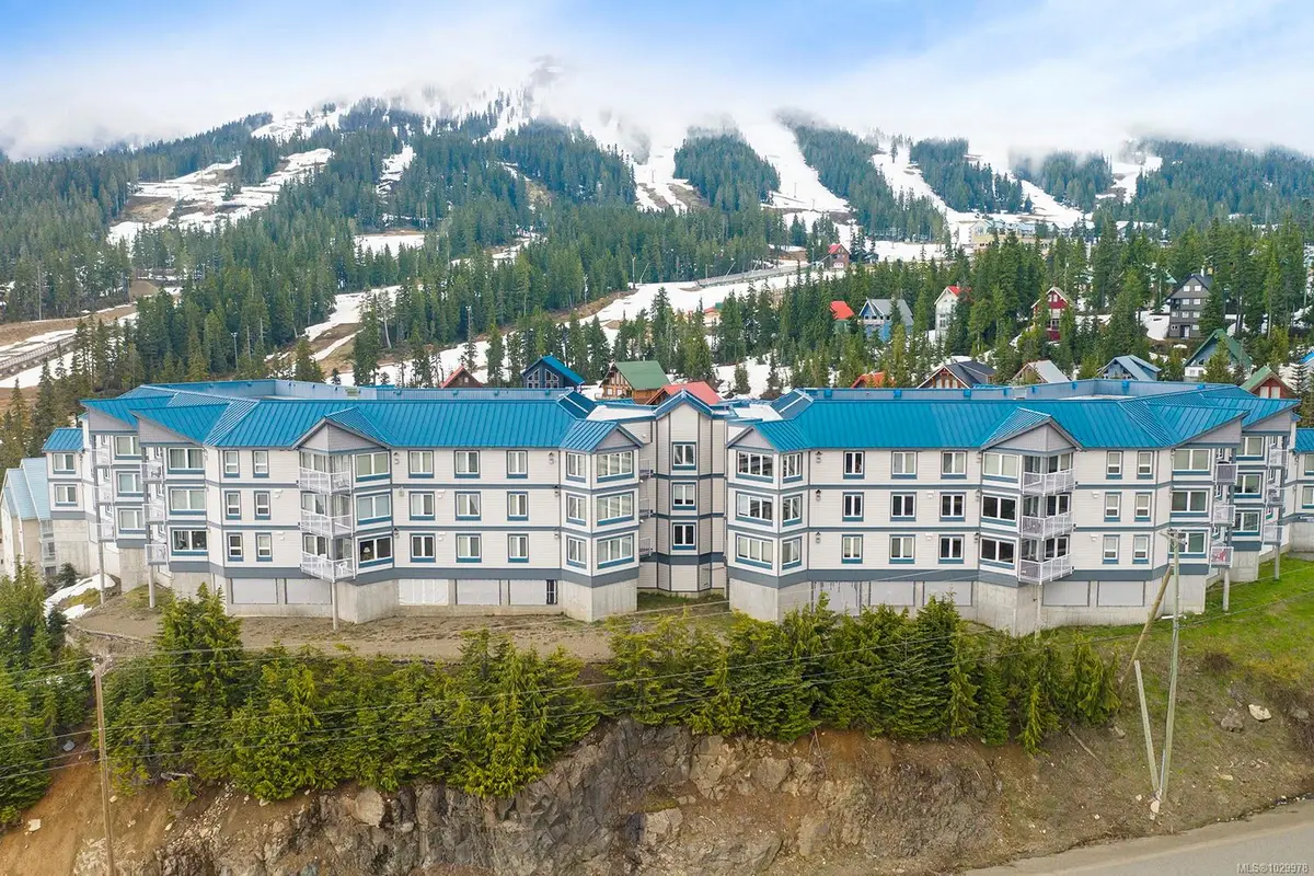 1320 Henry Rd #212, Courtenay BC V0P 1N0