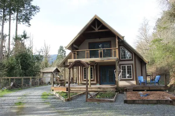 4920 Blyth Rd, Duncan BC V9L 6R8 - 2 bed, 2 bath in Duncan