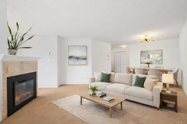 7865 Patterson Rd # 207, Central Saanich BC V8M 2C7