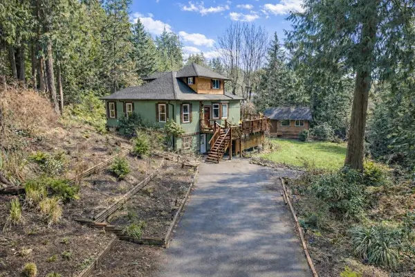 1780 Elford Rd, Shawnigan Lake BC V0R 2W0 - 3 bed, 3 bath in Shawnigan Lake