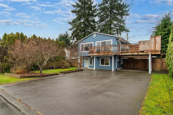 668 22nd St, Courtenay BC V9N 6L1 - 3 bed, 2 bath in Courtenay