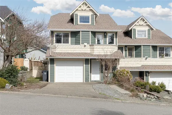 6119 Westridge Rd, Duncan BC V9L 6K8 - 4 bed, 2 bath in Duncan