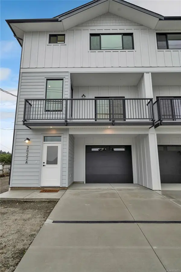 2022A Galerno Rd, Campbell River BC V9W 0A2 - 3 bed, 4 bath in Campbell River