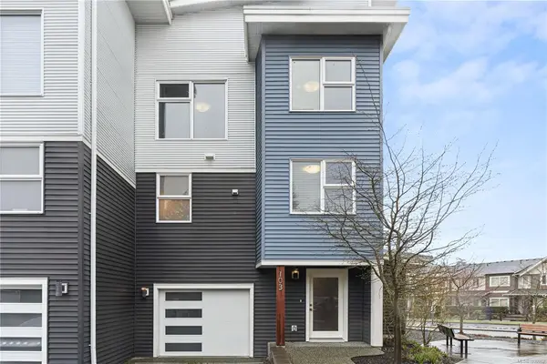 1800 Summerhill Pl # 103, Nanaimo BC V9S 0C7 - 3 bed, 3 bath in Nanaimo