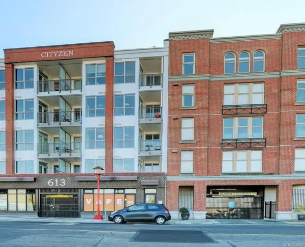 613 Herald St # 301, Victoria BC V8X 1S8