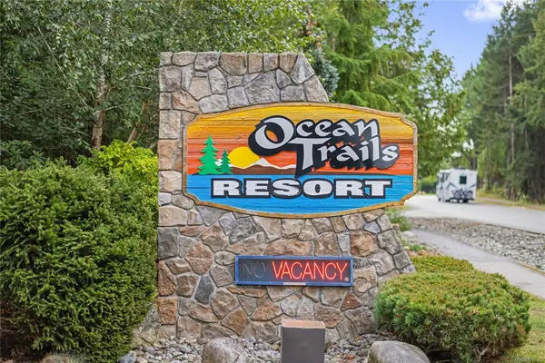 1135 Resort Dr # 57, Parksville BC V9P 2T6 - 3 bed, 2 bath in Parksville