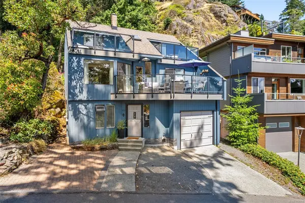 271 Woodhaven Dr, Nanaimo BC V9T 5M1 - 4 bed, 2 bath in Nanaimo