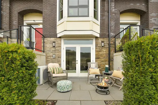 2826 Turnstyle Cres, Langford BC V9B 0T8 - 4 bed, 3 bath in Langford