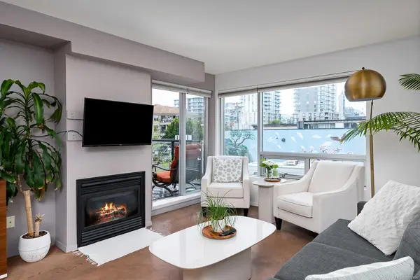 932 Johnson St # 205, Victoria BC V8V 3N4 - 2 bed, 2 bath in Victoria