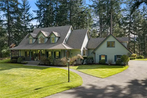 1228 Garden Gate Dr, Central Saanich BC V8M 2H6