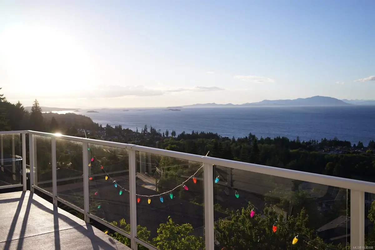 4975 Laguna Way, Nanaimo BC V9T 5L6