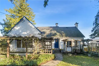 736 Terminal Ave N, Nanaimo BC V9S 4K2