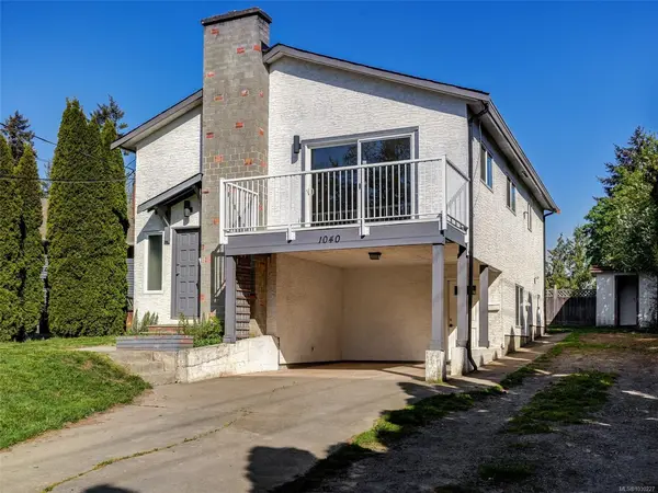 1040 Chesterfield Rd, Saanich BC V8Z 2T8