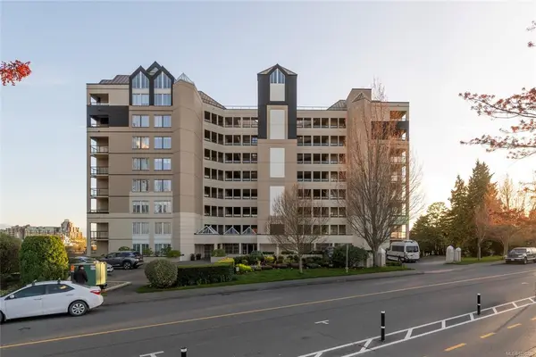 205 Kimta Rd, Victoria BC V9A 6T5 — Pending Sale in Victoria