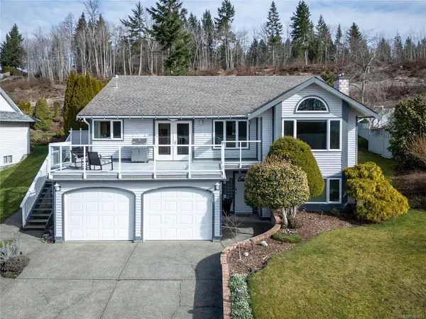 132 Stafford Ave, Courtenay BC V9N 6Z3