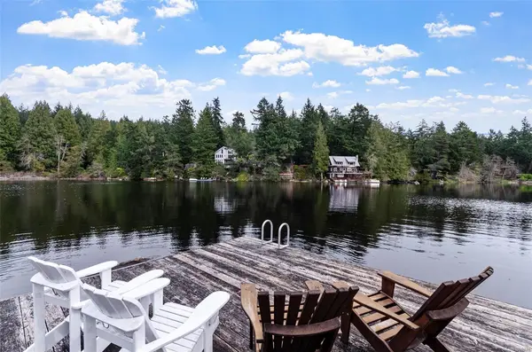 5230 Munn Rd, Highlands BC V9E 1G8 - 3 bed, 3.0 bath in Highlands