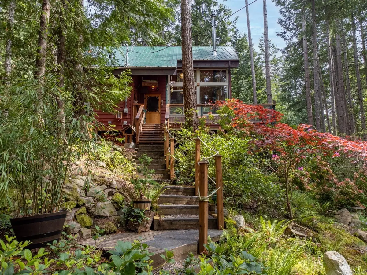 268 East Point Rd, Saturna Island BC V0N 2Y0