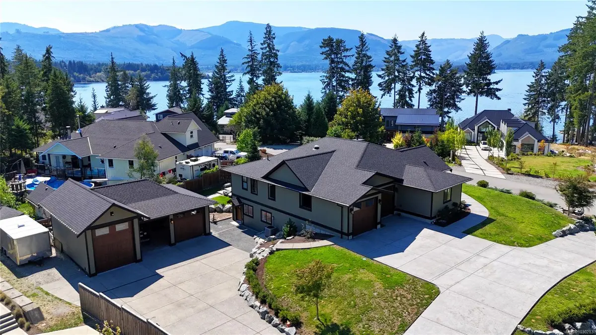 7375 Lakefront Dr, Lake Cowichan BC V0R 2G1