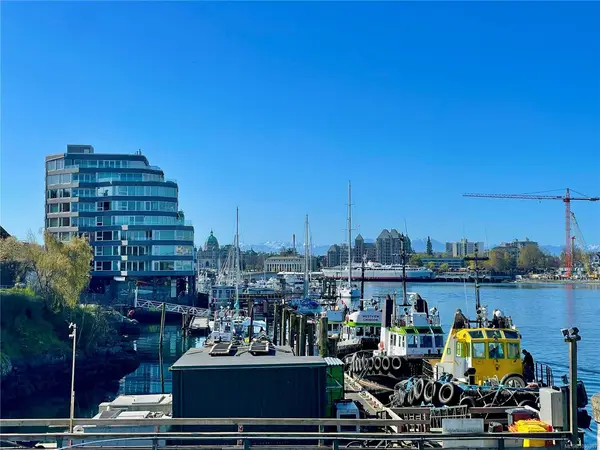1234 Wharf St # 303, Victoria BC V8W 3H9