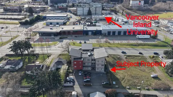 438 Wakesiah Ave, Nanaimo BC V9R 3K8