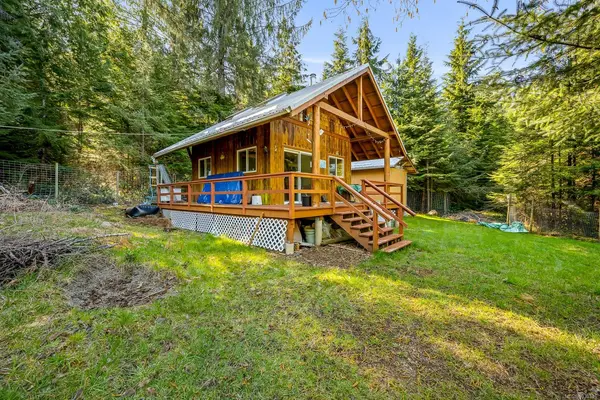 1632 Carrington Bay Rd, Cortes Island BC V0P 1Z0 - 1 bed, 1.0 bath in Cortes Island
