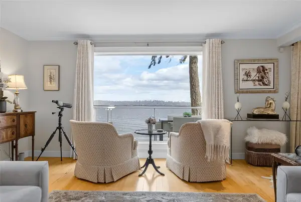 319 Chemainus Rd, Ladysmith BC V9G 1X9 - 3 bed, 4 bath in Ladysmith