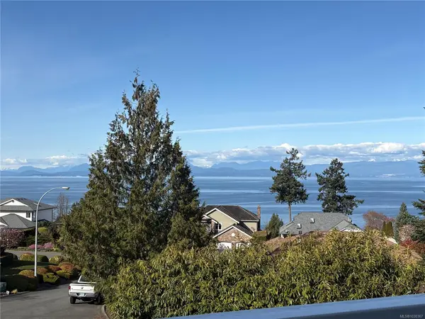 114 Nona Pl, Nanaimo BC V9V 1B6 - 3 bed, 3 bath in Nanaimo