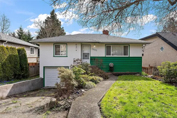 2935 Wascana St, Saanich BC V9A 1V6 - 2 bed, 1 bath in Saanich