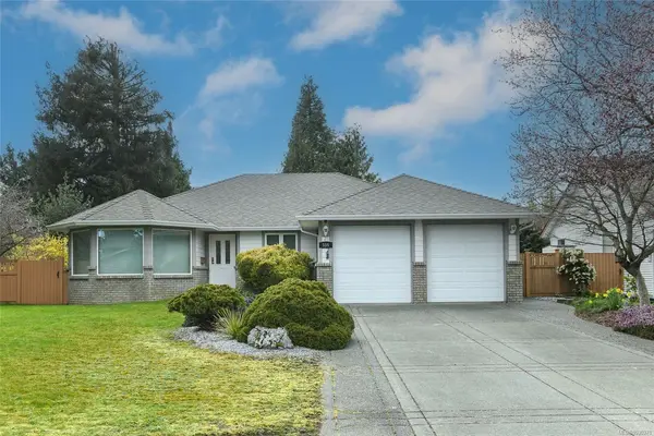 555 Haida St, Comox BC V9M 4A7