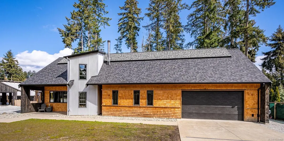 4615 Thompson Clarke Dr E, Bowser BC V0R 1G0