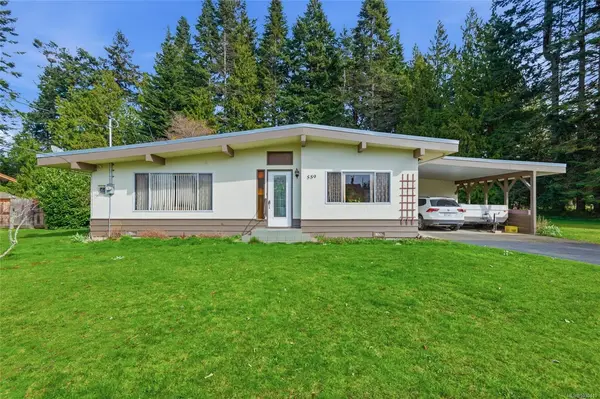 559 Johnstone Rd, Parksville BC V9P 2A5 - 3 bed, 2 bath in Parksville