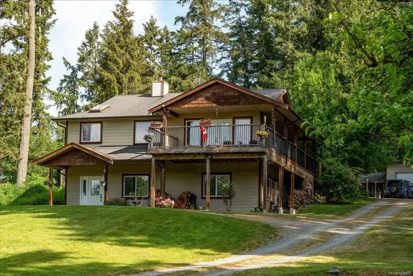 4051 Sahtlam Rd, Duncan BC V9L 6K3 - 3 bed, 3 bath in Duncan