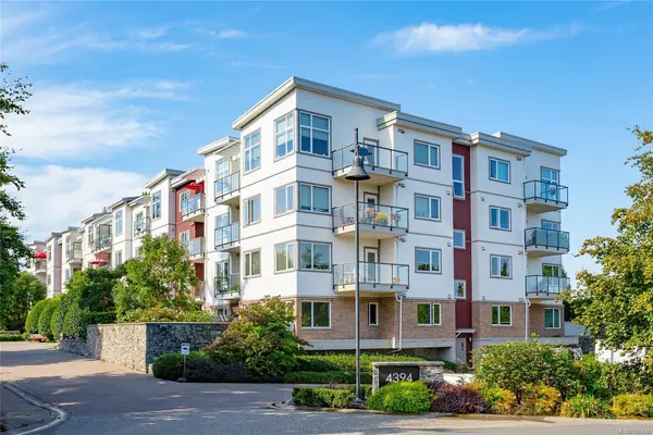 4394 West Saanich Rd # 405, Saanich BC V8Z 3E9