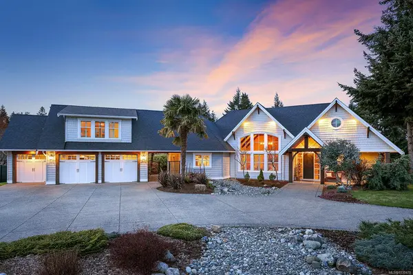 1050/1046 Kincora Lane, Comox BC V9M 4C5