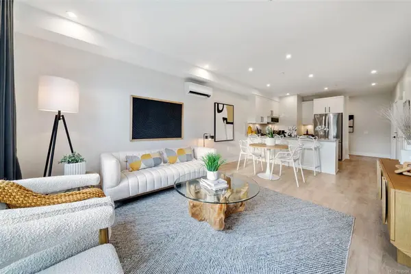 1371 Goldstream Ave # 502, Langford BC V9B 7B7