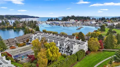 10459 Resthaven Dr # 118, Sidney BC V8L 3H6