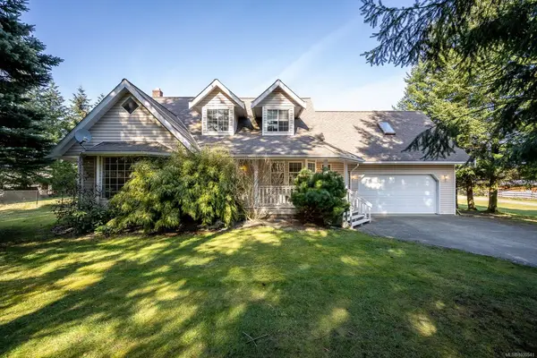 6104 Ledingham Rd, Courtenay BC V9J 1M9