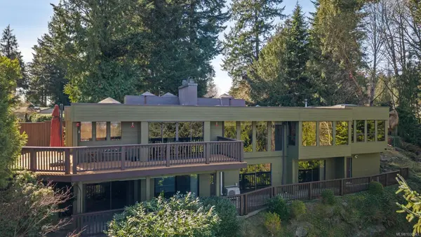 2340 Spring Rd, Campbell River BC V9W 5K8
