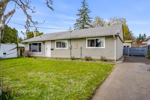 483 Pritchard Rd, Comox BC V9M 2Z2 - 3 bed, 1 bath in Comox