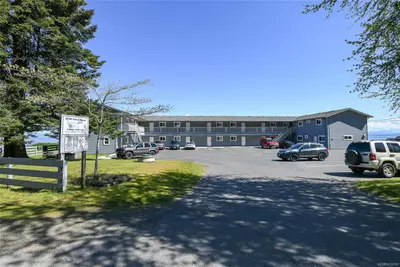 5730 Coral Rd # 3, Courtenay BC V9J 1W9