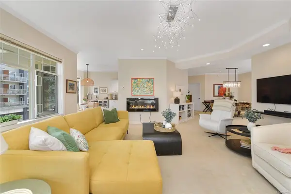 9870 Second St # 302, Sidney BC V8L 3Y6