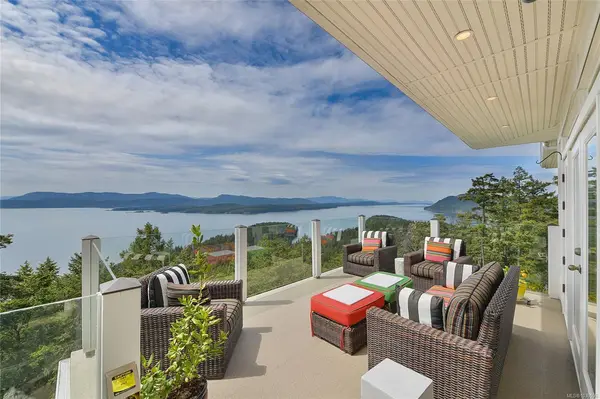 356 East West Rd, Mayne Island BC V0N 2J2 - 3 bed, 5 bath in Mayne Island