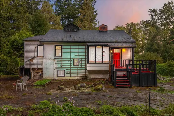 5447 Fowler Rd, Saanich BC V8Y 1Y4 - 2 bed, 2 bath in Saanich