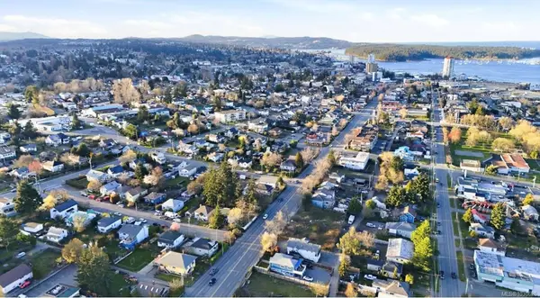 440 Nicol St, Nanaimo BC V9R 4T6 - 6 bed, 2 bath in Nanaimo