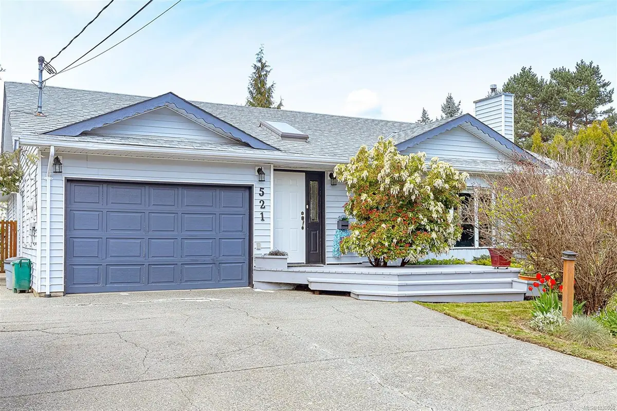 521 Wilrose Pl, Ladysmith BC V9G 1B1