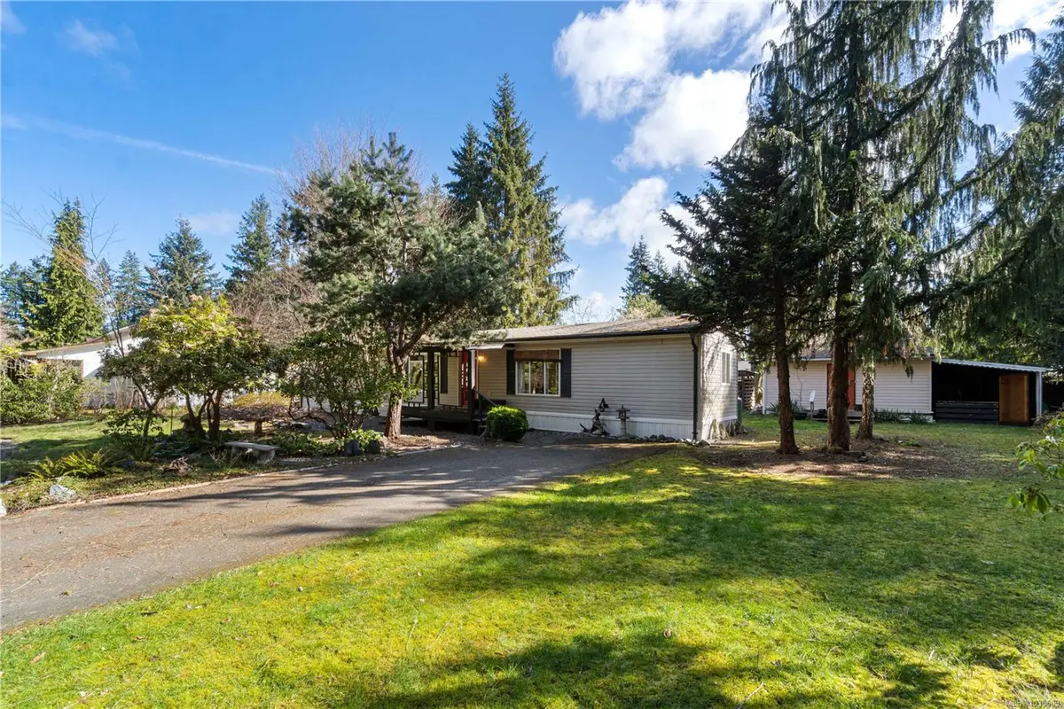850 Carson Rd, Qualicum Beach BC V9K 1X8