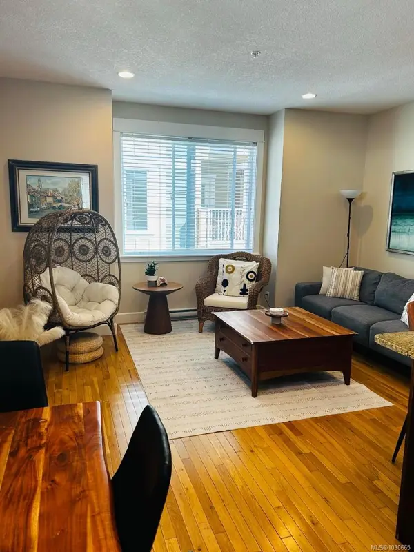 6057 Doumont Rd # 111, Nanaimo BC V9T 0G3