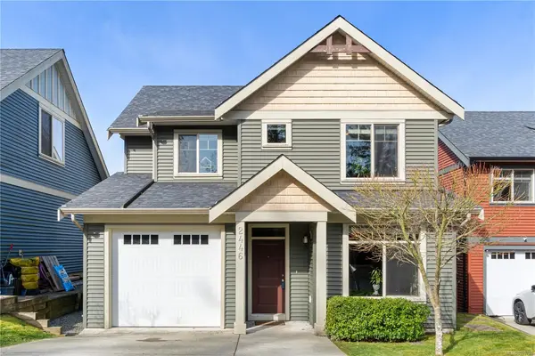 2446 York Cres, Nanaimo BC V9T 4N6 - 3 bed, 3 bath in Nanaimo