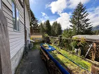 View 32